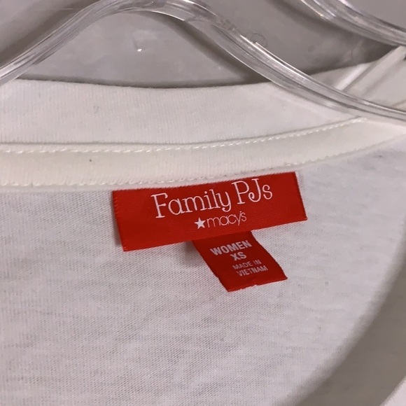 Macy’s Family Mama Llama graphic t-shirt relaxed long sleeve white nwot xs - Picture 3 of 6